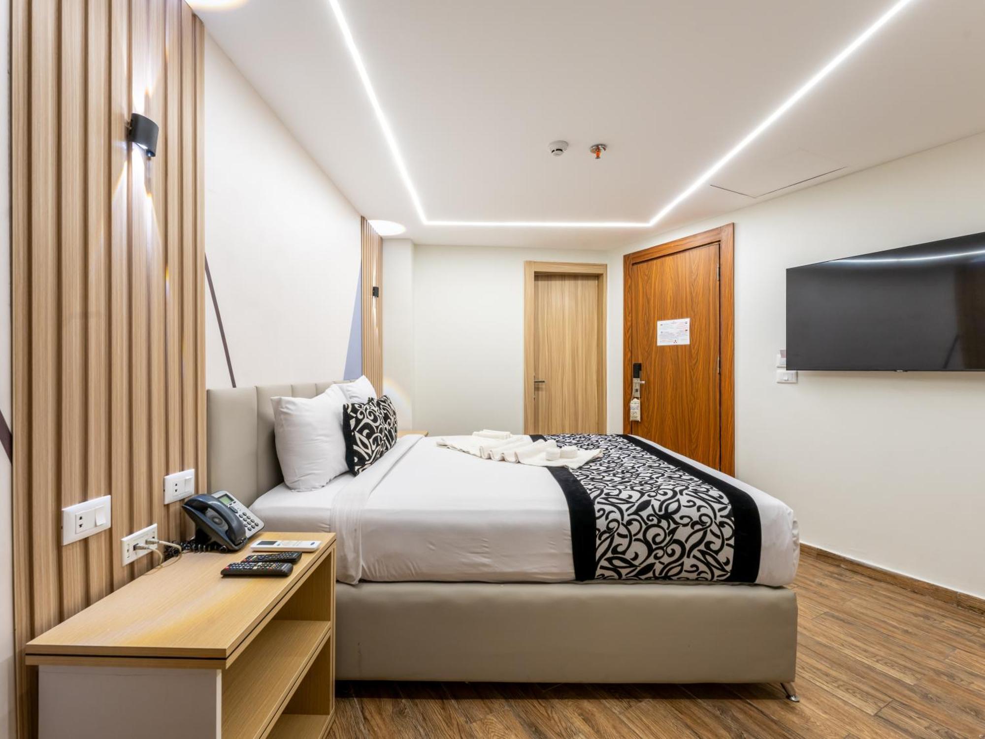 Panorama Ramsis & Cafe Hotel 3*