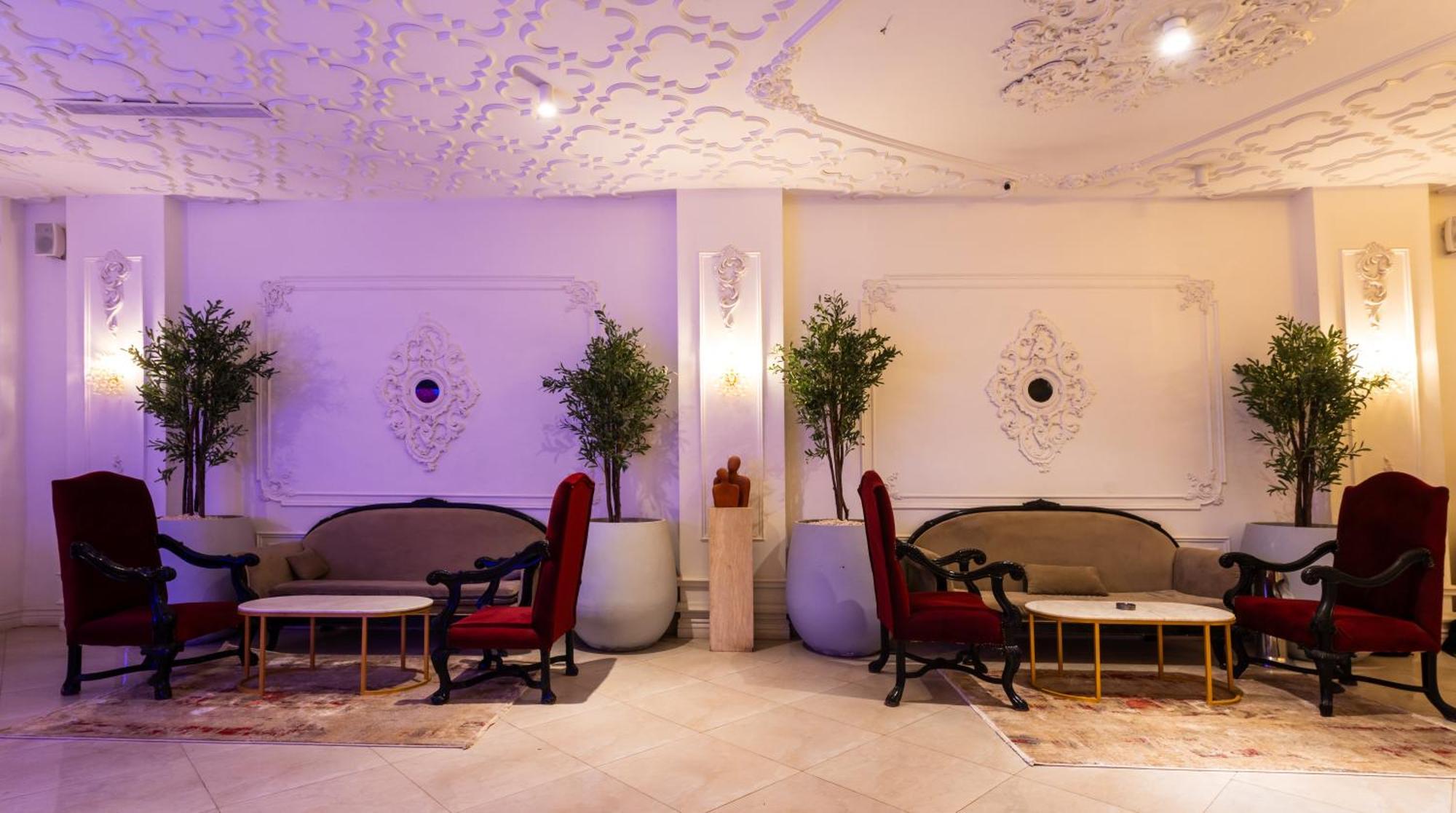 Panorama Ramsis & Cafe Szálloda 3*